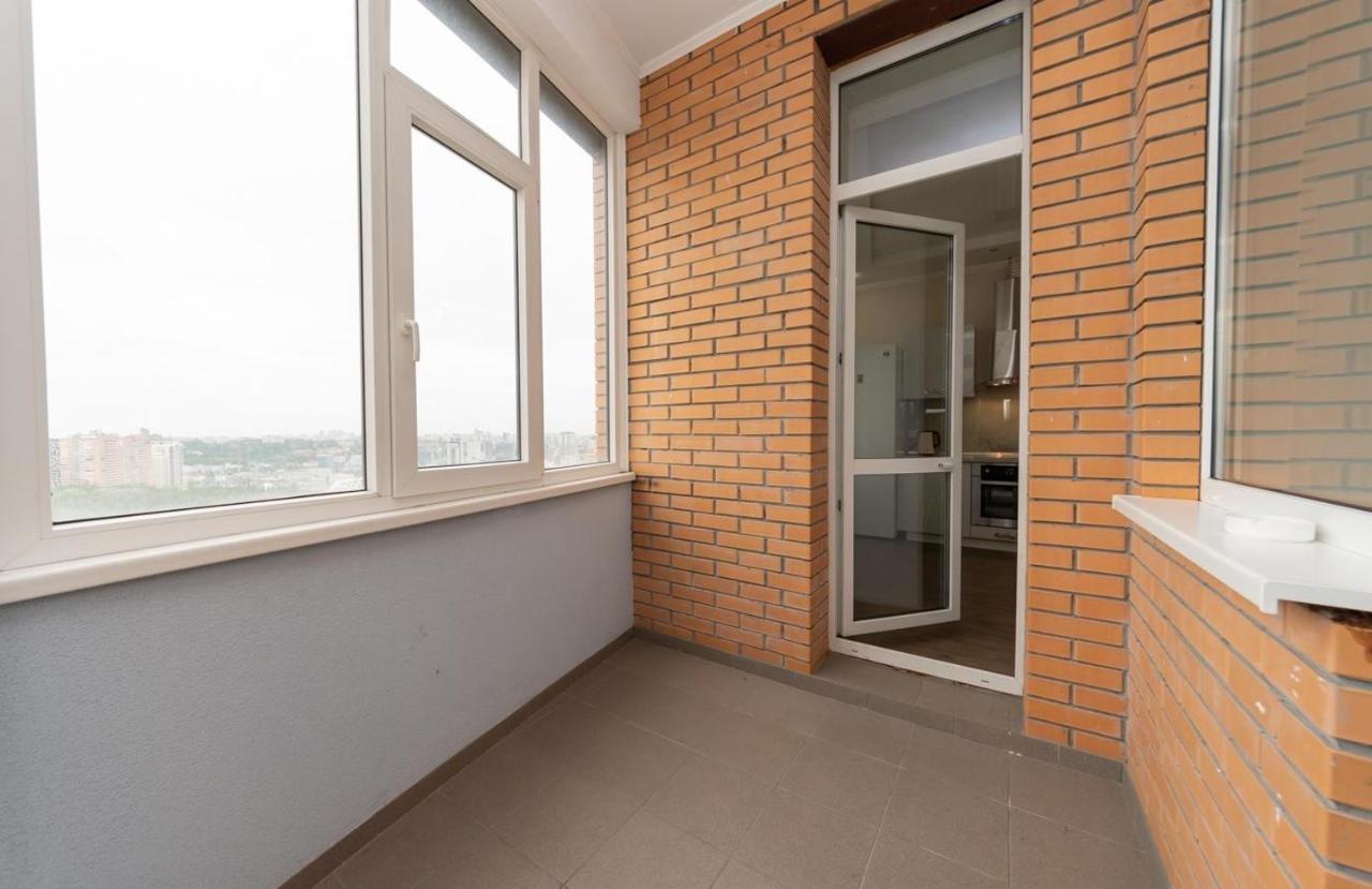 Апартаменти Люкс Класу В Новому Будинку В Центрі Kiew Exterior foto